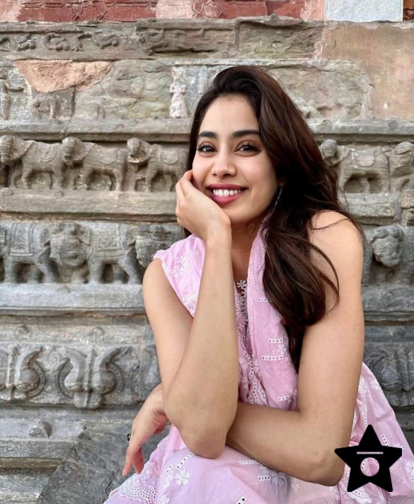 Janhvi Kapoor Looks Pretty In Mulmul's Embroidered Kurta Set
