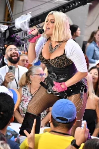 Bebe Rexha Performs on NBC Today at Rockefeller Plaza August 28, 2026 36 Bebe Rexha Performs on NBC Today at Rockefeller Plaza August 28, 2026
