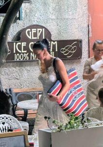 Dua Lipa Out for Ice Cream at Gepi in Portofino — August 16, 2026 34 Dua Lipa Out for Ice Cream at Gepi in Portofino — August 16, 2026