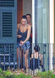 Dua Lipa Wears a Navy Embellished Mini Dress in Portofino – August 14, 2026 31 Dua Lipa Wears a Navy Embellished Mini Dress in Portofino – August 14, 2026