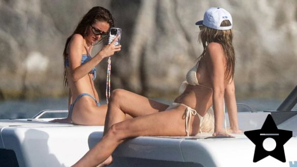 heidi-and-leni-klum-in-bikinis-at-a-boat-in-st.-barths-july-2026-11 Heidi Klum and Leni Klum in Bikinis at a Boat in St. Barths, July 2026
