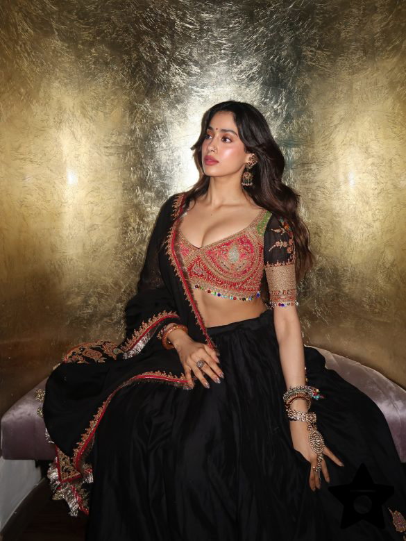 Janhvi Kapoor in Classic Mandala Saree