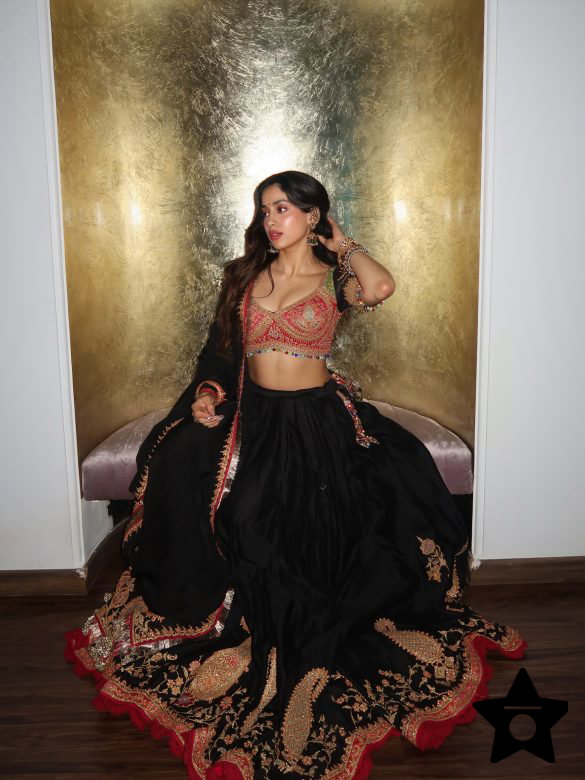 Janhvi Kapoor in Classic Mandala Saree