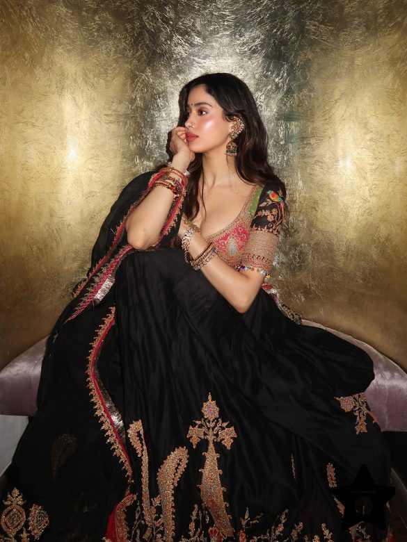 Janhvi Kapoor in Classic Mandala Saree