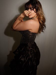 Kangna Sharma Sets Fashion Goals in a Stunning Black Gown 40 Kangna Sharma Sets Fashion Goals in a Stunning Black Gown