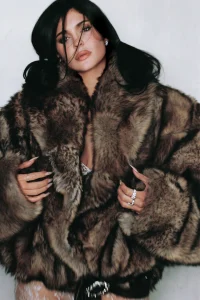 Kylie Jenner Stars in Who What Wear August 2026 Issue 34 Kylie Jenner Stars in Who What Wear August 2026 Issue