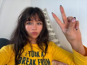 Malina Weissman Shares New Photos – August 16, 2026 25 Malina Weissman Shares New Photos – August 16, 2026