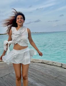 Nia Sharma’s Maldives Vacation Dump Is the Ultimate Moodboard for Luxury, Sunsets and Seafood 34 Nia Sharma’s Maldives Vacation Dump Is the Ultimate Moodboard for Luxury, Sunsets and Seafood