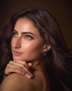 Palak Tiwari Stuns in a Sleek Black Dress, Serving Effortless Elegance 33 Palak Tiwari Stuns in a Sleek Black Dress, Serving Effortless Elegance