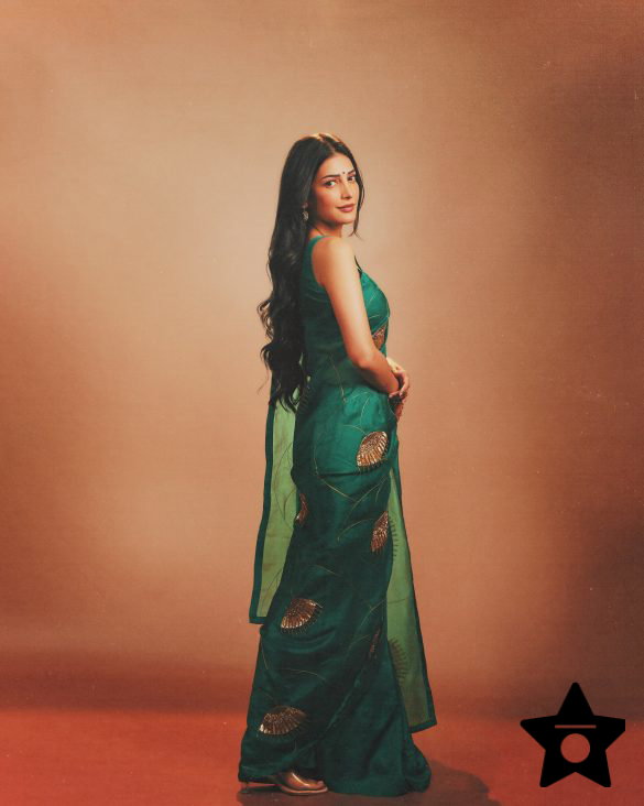 shrutzhaasan_1785649472_3954636358152414818_490297128 Shruti Haasan Proves That Classic Sarees Can Feel Fresh, Powerful and Trend-Forward