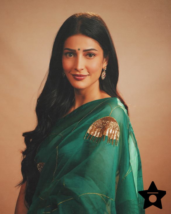 shrutzhaasan_1785649472_3954636472539446790_490297128 Shruti Haasan Proves That Classic Sarees Can Feel Fresh, Powerful and Trend-Forward