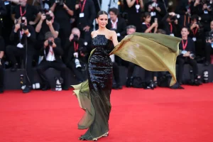Nina Dobrev Wears Giorgio Armani Privé at Ink Screening in Venice 29 Nina Dobrev Wears Giorgio Armani Privé at Ink Screening in Venice